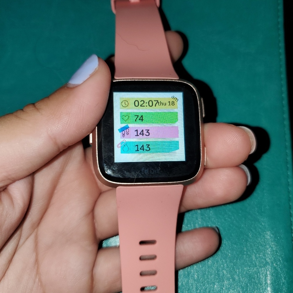 Fitbit Versa - Picture 1 of 1